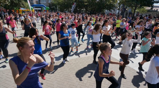 Aerobic Übungen für Frauen ab 40: Fitness und Gesundheit auf effektive Weise